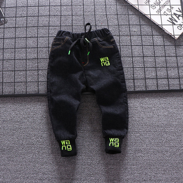 Modern gyerekfarmer fiúknak két színben hímzéssel