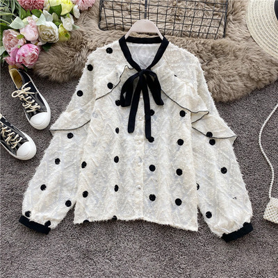 Μοντέρνο γυναικείο πουκάμισο πουά με κορδέλα σε μπεζ, μαύρο και άσπρο χρώμα