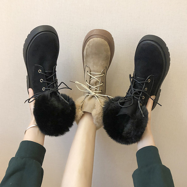 Μοντέρνες γυναικείες μπότες με κορδόνια σε καφέ και μαύρο χρώμα