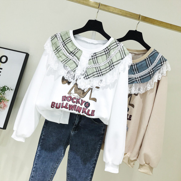 Γυναικεία μπλούζα με στρογγυλη λαιμόκοψη και καρό γιακά σε λευκό και μπεζ χρώμα