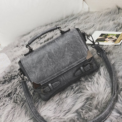 Μοντέρνα γυναικεία τσάντα ώμου σε διάφορα χρώματα - δύο μοντέλα