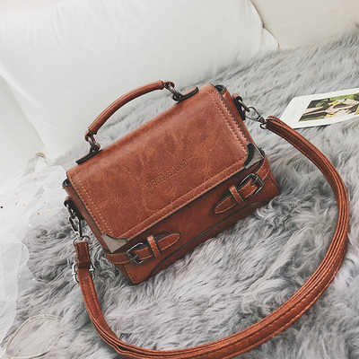 Μοντέρνα γυναικεία τσάντα ώμου σε διάφορα χρώματα - δύο μοντέλα