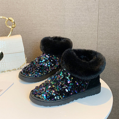 Modern női csizma pehellyel és flitterekkel, négy színben