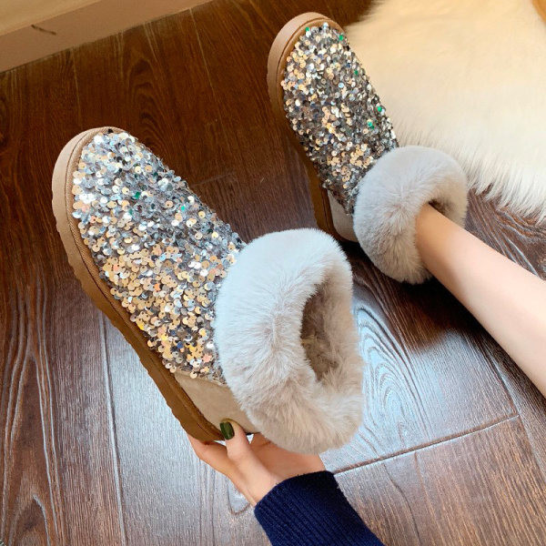 Modern női csizma pehellyel és flitterekkel, négy színben