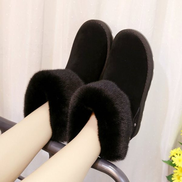 Új női csizma modell fém elemmel és pehelyszínben szürke, fekete és lila színben