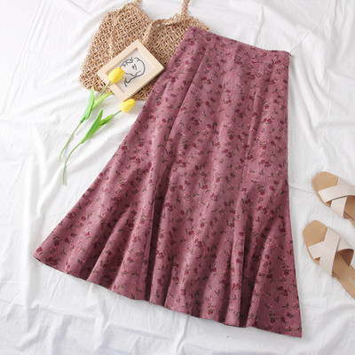 Új modell női szoknya virágos motívumokkal - szabású modell