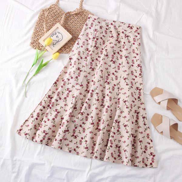 Új modell női szoknya virágos motívumokkal - szabású modell