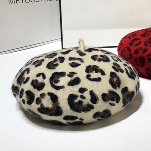 Γυναικείεο καπέλο σε λεοπάρδαλη πριντ