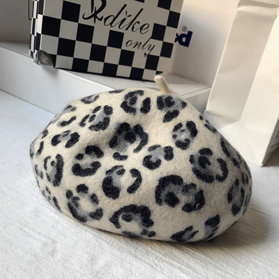 Γυναικείεο καπέλο σε λεοπάρδαλη πριντ