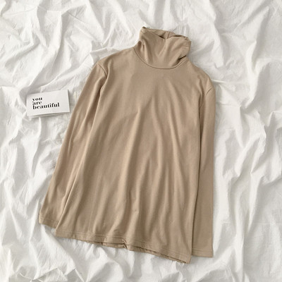 Καθημερινή γυναικεία μπλούζα σε διάφορα χρώματα με υψηλό γιακά και μακρύ μανίκι