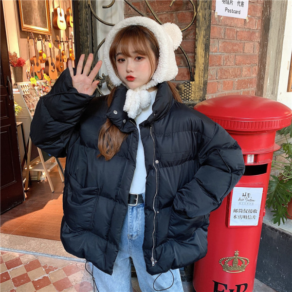 Rövid és széles kabát cipzárral bézs, zöld és fekete színben