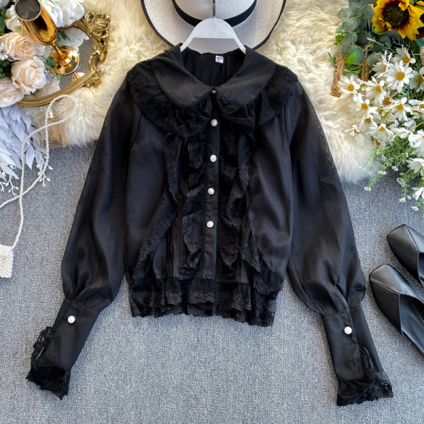 Modern női ing csipkével és gallérral, fehér és fekete színben