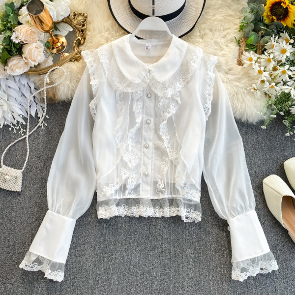 Modern női ing csipkével és gallérral, fehér és fekete színben
