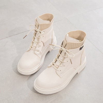 Γυναικείες μπότες μόδας με κορδόνια και παχιά τακούνια σε μπεζ και μαύρο χρώμα