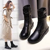 Γυναικείες χειμερινές μπότες με οικολογικό δερμά με ίσια σόλα και μαύρους δεσμούς - δύο μοντέλα