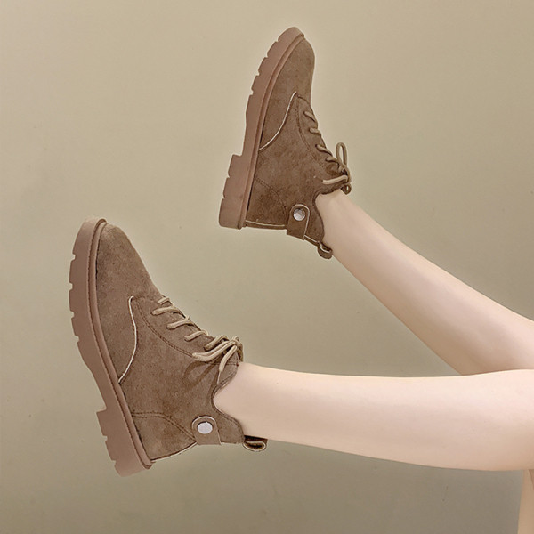 Cizme casual de toamna de dama cu talpa plata din piele intoarsa ecologica de culoare neagra si bej