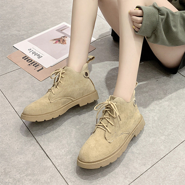 Cizme casual de toamna de dama cu talpa plata din piele intoarsa ecologica de culoare neagra si bej