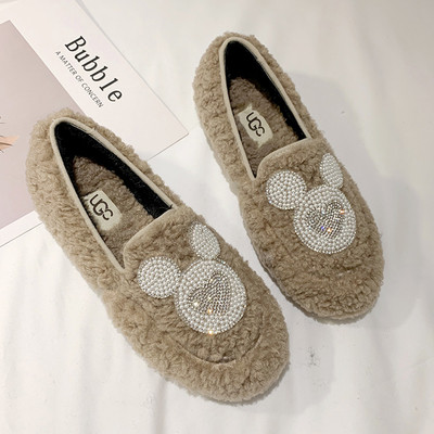 Női pehelypapucs lapos talppal és kövekkel több színben