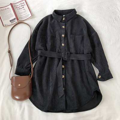 Modern női ing széles modell zsebekkel és övvel