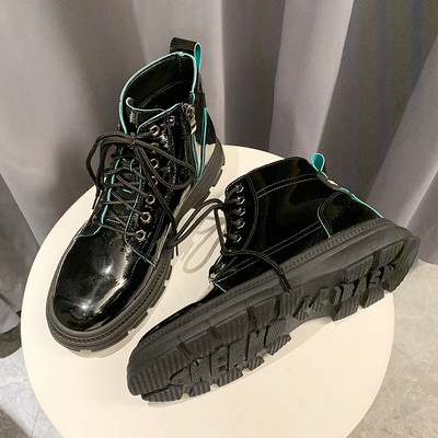 Eko bőrből készült modern női csizma zöld, sárga és piros fűzővel