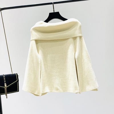 Γυναικέιο πουλόβερ  με λαιμόκοψη και φαρδιά μανίκια σε διάφορα χρώματα