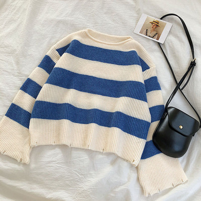 Csíkos női pulóver három színben széles modellben