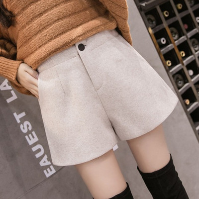 Széles rövidnadrág bézs, szürke és fekete színben