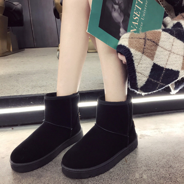 Alkalmi női csizma puha béléssel sima modell négy színben