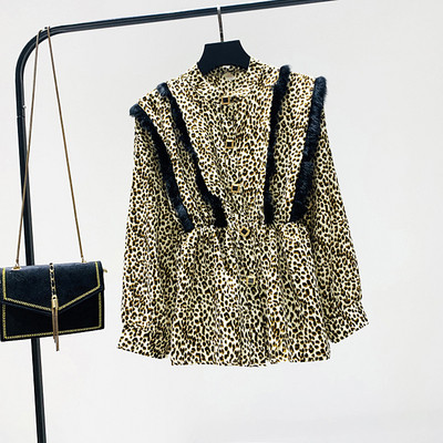 Új modell női ing alacsony gallérral és gombokkal, három színben