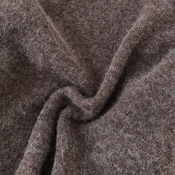 Γυναικείο πουλόβερ σε διάφορα χρώματα, ευρύ μοντέλο με υψηλό γιακά