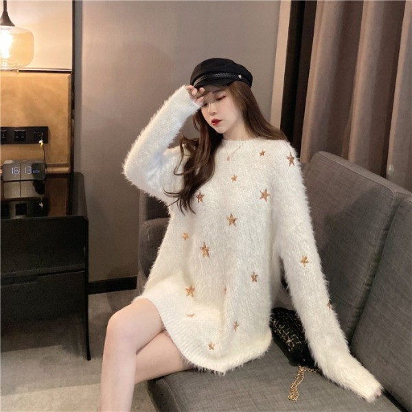 Hosszú alsó pulóver csillag rátéttel