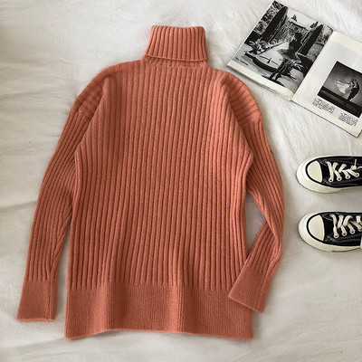 Alkalmi női pulóver hosszú ujjal és magas gallérral