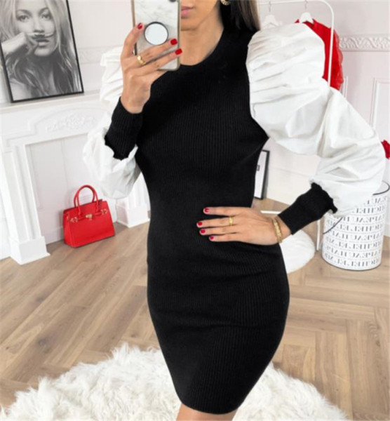 Modern női ruhához illeszkedő modell fekete és barna színekben