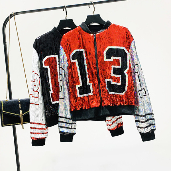 Női pulóver flitterekkel és cipzárral piros és fekete színben