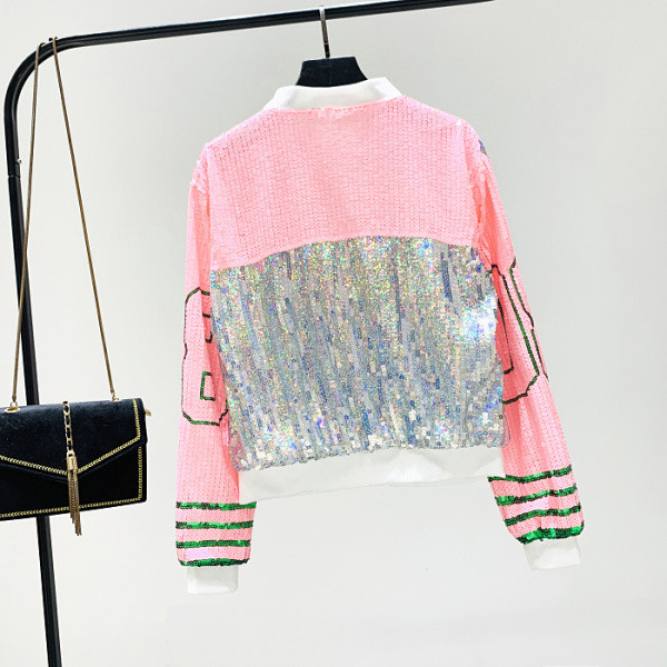 Új modellű női pulóver flitterekkel, ezüst színben