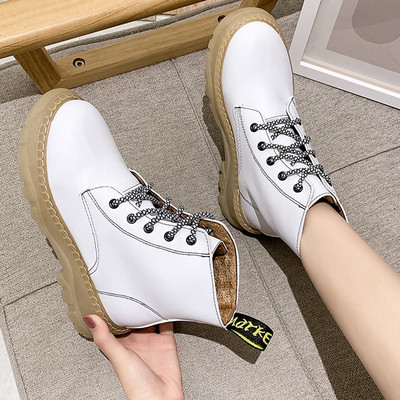 Καθημερινές γυναικείες μπότες από δέρμα οικολογικό σε λευκό, μαύρο και μπεζ χρώμα