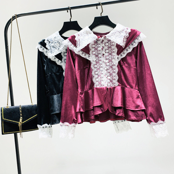 Új modell női ing gombokkal és csipkével fekete és lila színben