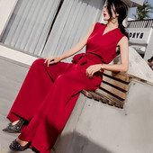 Μοντέρνα γυναικεία ολοσωμη φόρμα ε φαρδιές λωρίδες και ζώνη