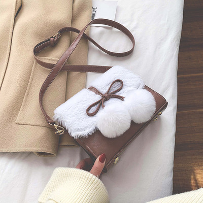 Μοντέρνα γυναικεία τσάντα σε 4 χρώματα