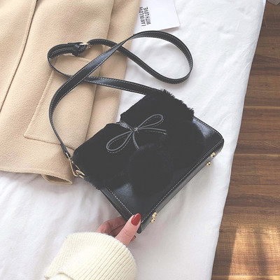 Μοντέρνα γυναικεία τσάντα σε 4 χρώματα