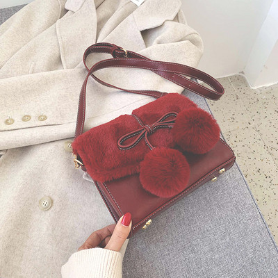 Μοντέρνα γυναικεία τσάντα σε 4 χρώματα