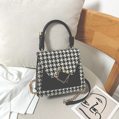 Stílusos női táska hosszú és rövid füllel négy színben, fém rögzítéssel