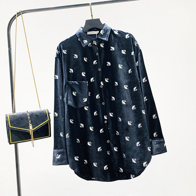 Új modell női ing klasszikus gallérral és gombokkal, két színben