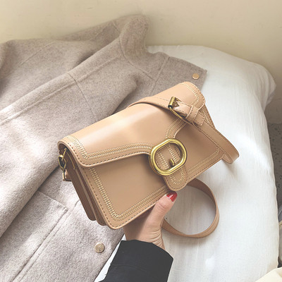 Öko bőrből készült női táska fém rögzítéssel, négy színben