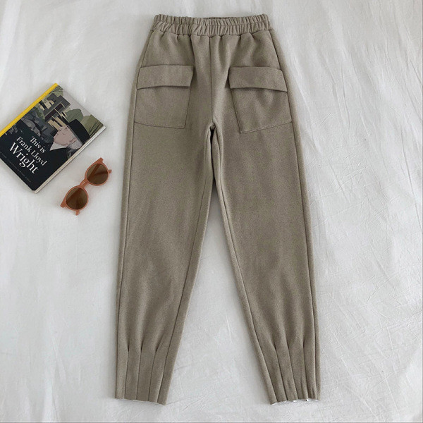 Női alkalmi nadrág két színben gumírozott derékkal és zsebekkel