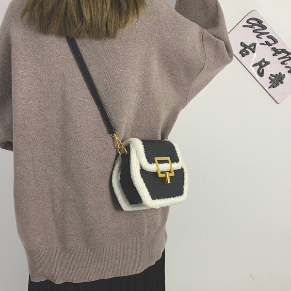 Eko bőrből készült alkalmi női táska pehelyszínnel, négy színben