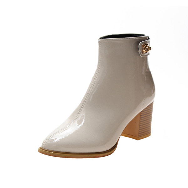 Elegáns, fényes női csizma vastag sarkú fehér és fekete színben