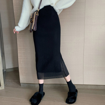 Διπλή όψη γυναικεία πλισέ φούστα σε μπεζ και μαύρο χρώμα