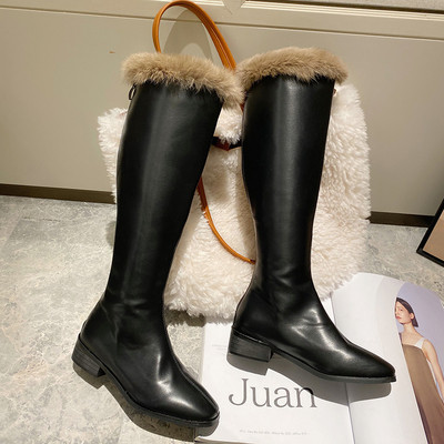 Modern női csizma tollas fekete és barna színekben