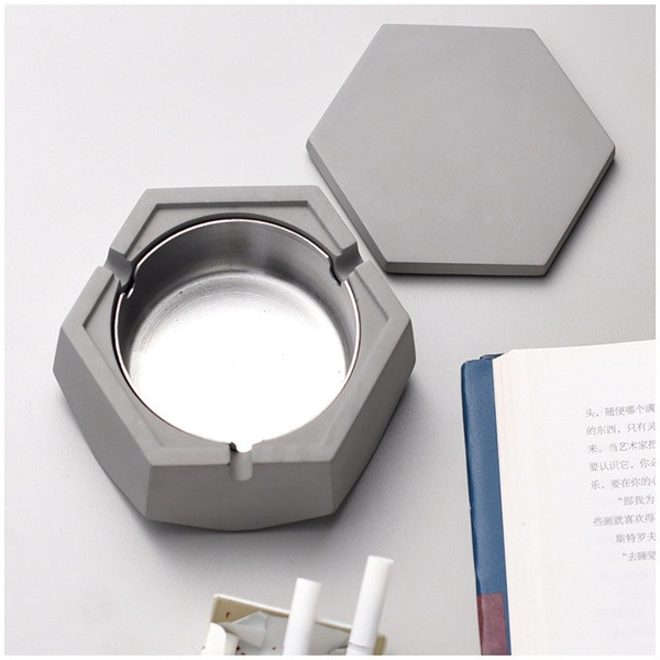 Αδιάβροχο τασάκι με εσωτερική επένδυση από ανοξείδωτο ατσάλι και καπάκι εμπλοκής καπνού